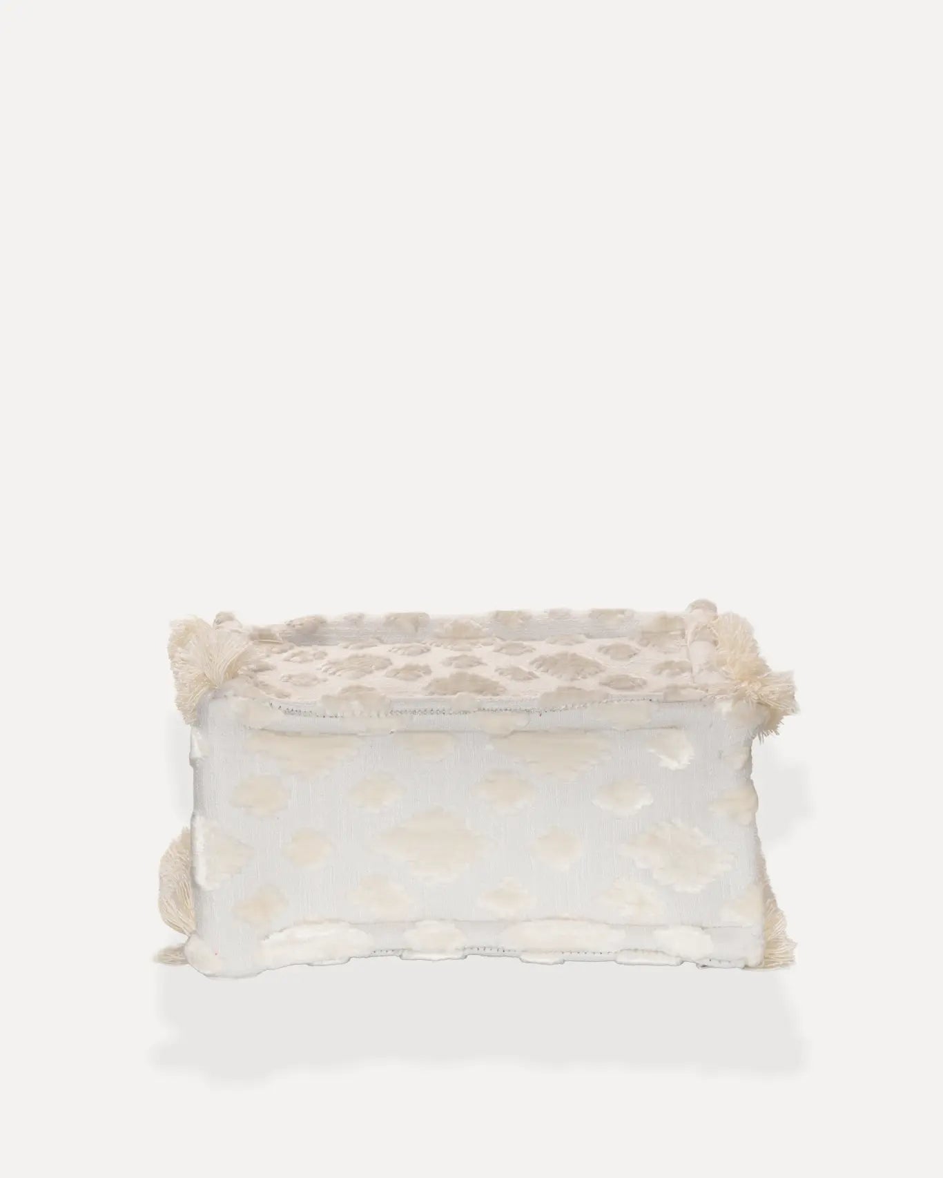 Bodenansicht Bohina Milos Small Sorena Greece, flache Unterseite Bohina Creme Bouclé 22x18cm Tasche