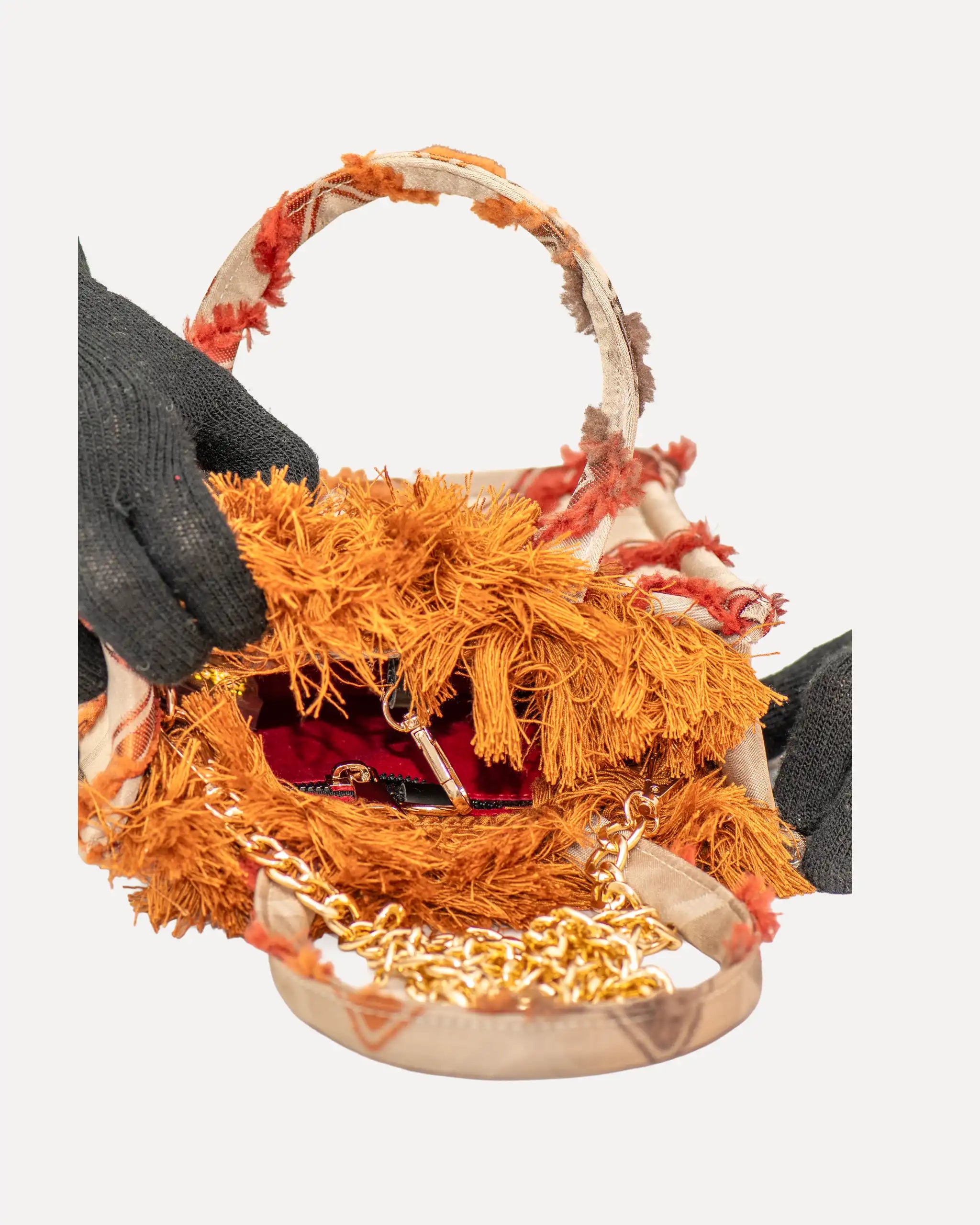 Innenansicht der Sorena Greece Mini Tote Bag – kompakter Stauraum für Essentials, ideal als handytasche oder vegane damen tasche mit gratisversand, bags schweiz mit Funktion und Stil.