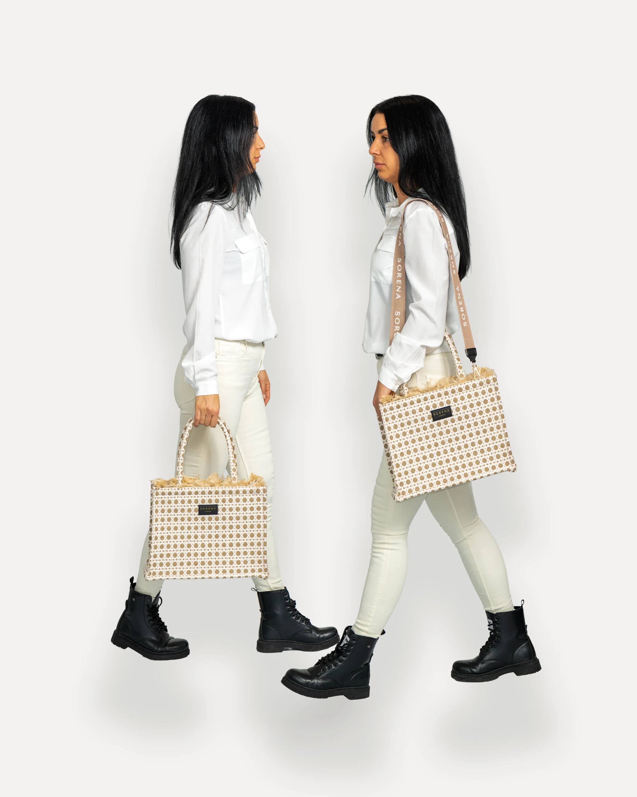 Sorena Greece Tote Bag in zentraler Pose – große tote bag mit Fransen, Label und Branding, perfekte handtasche für Dinner & City, sorena greece bag kaufen schweiz.