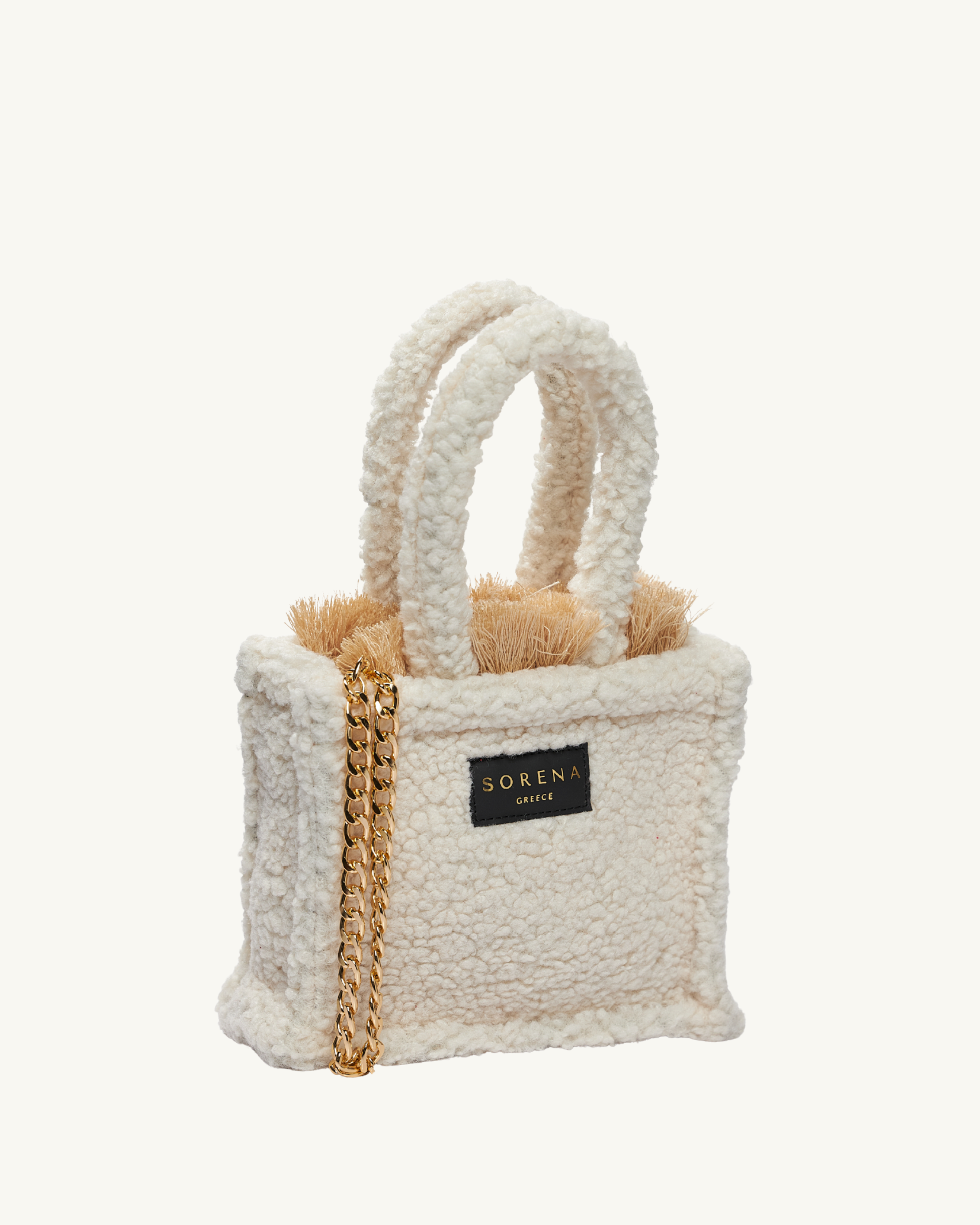 Handgemachte SORENA Mini-Tasche TEDDY in flauschigem Hellbeige-Gold – nachhaltiges Design exklusiv bei SIMORA, Frontansicht