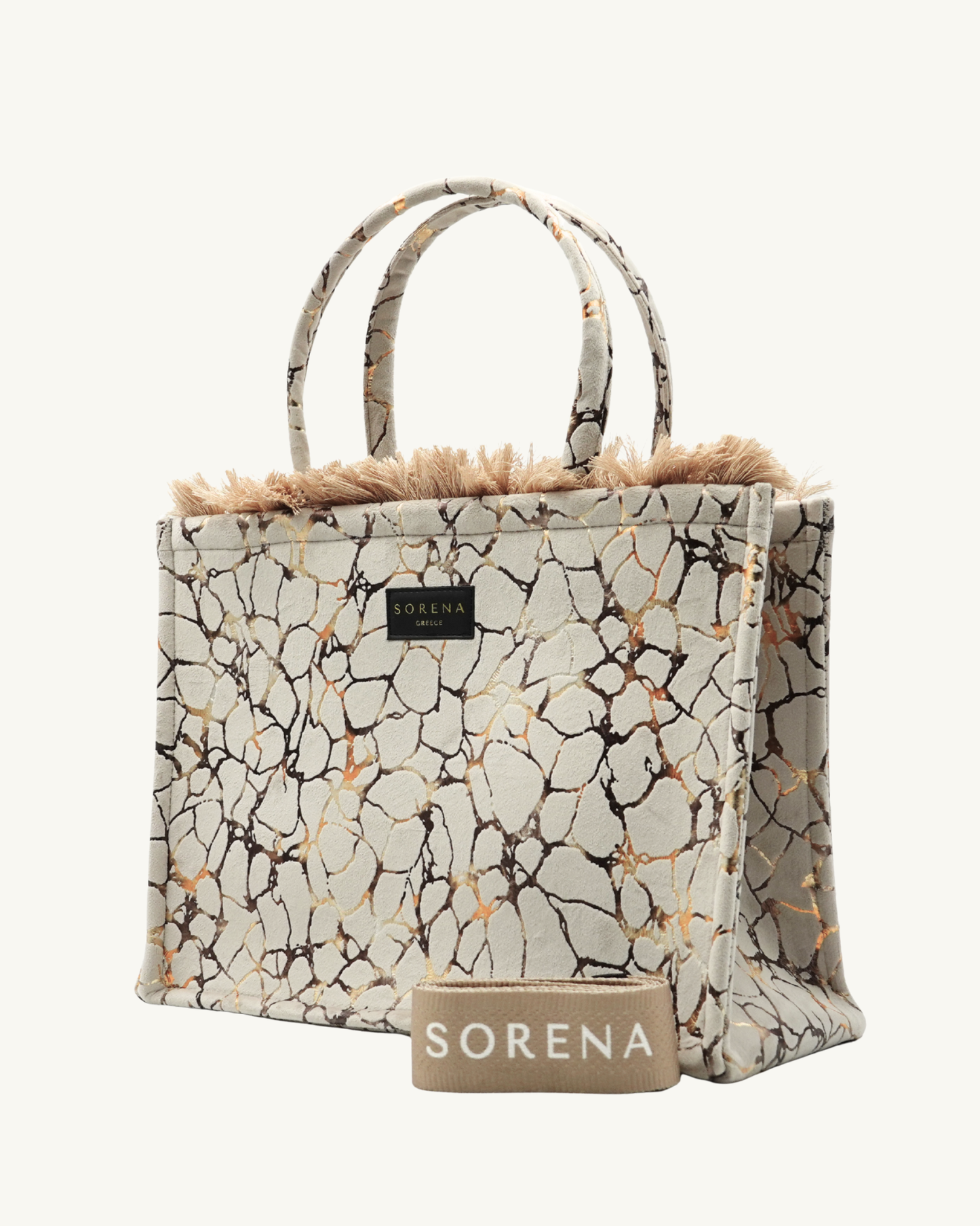 AMOUDI Shopper seitlich – beige-goldenes Kristall-Muster mit Fransen, stabile Form, nachhaltig & handgefertigt