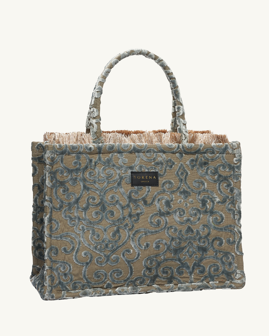 ELEONORA Shopper frontal – blau-graues florales Design mit Fransen, strukturierte Oberfläche, handgefertigt