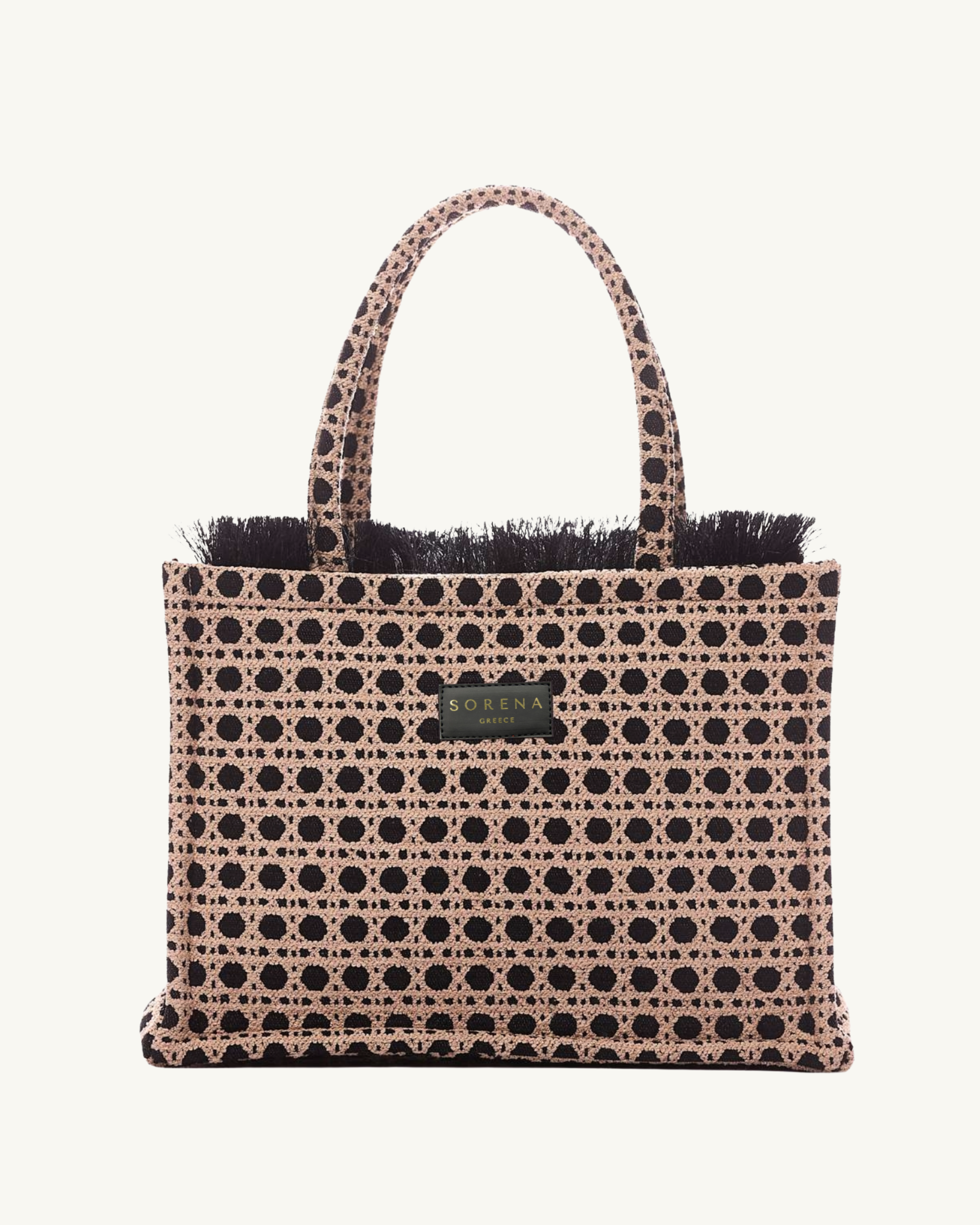 Frontansicht der SORENA MADALENA Shopper – handgemacht aus veganem Material mit strukturierter Oberfläche und geometrischem Muster in Beige-Schwarz, nachhaltig produziert für Frauen mit Stil und Charakter.