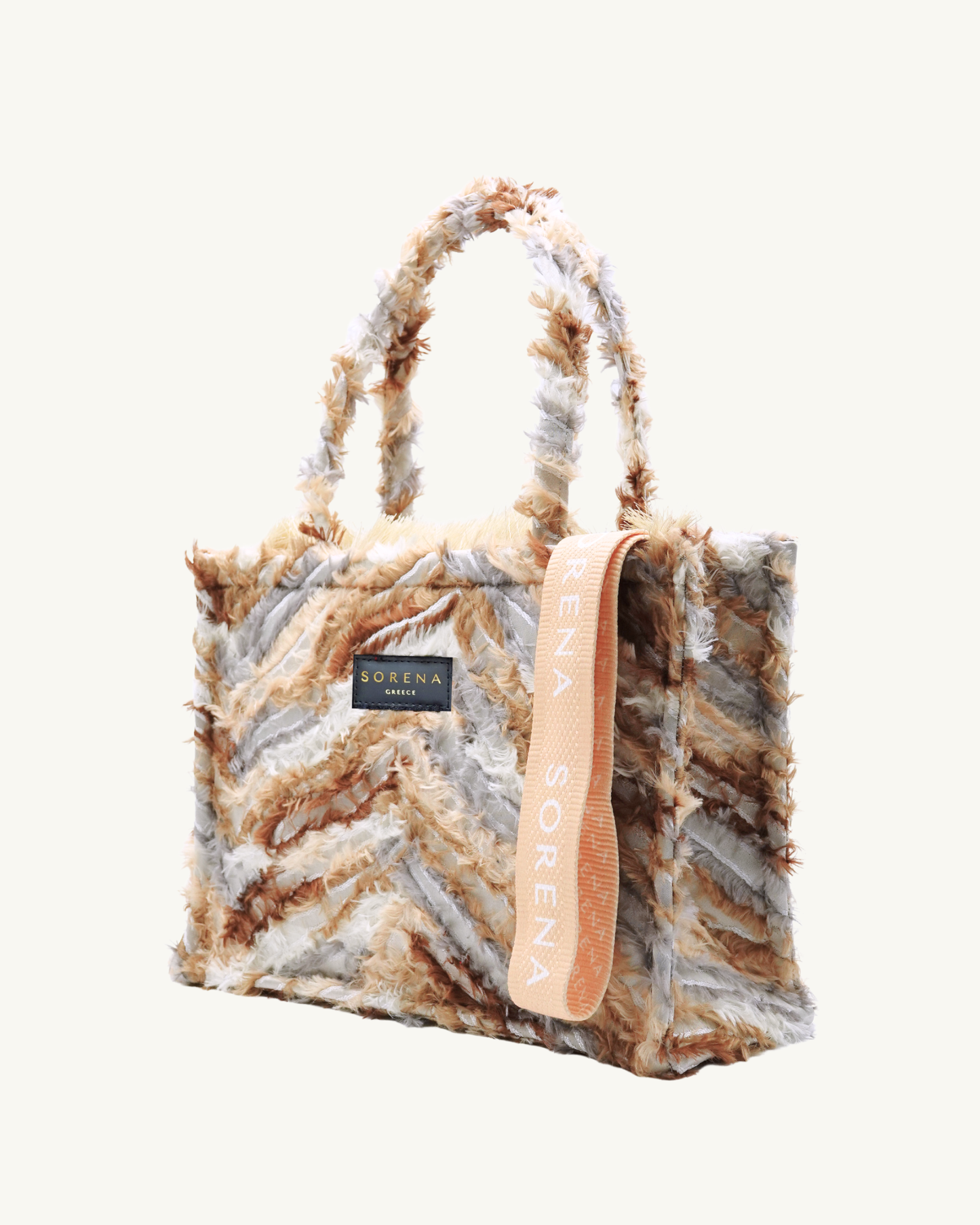 TIFFANY Shopper von links – Zickzack-Struktur mit federartiger Textur, flauschiges Finish & Markenlabel, handgemacht