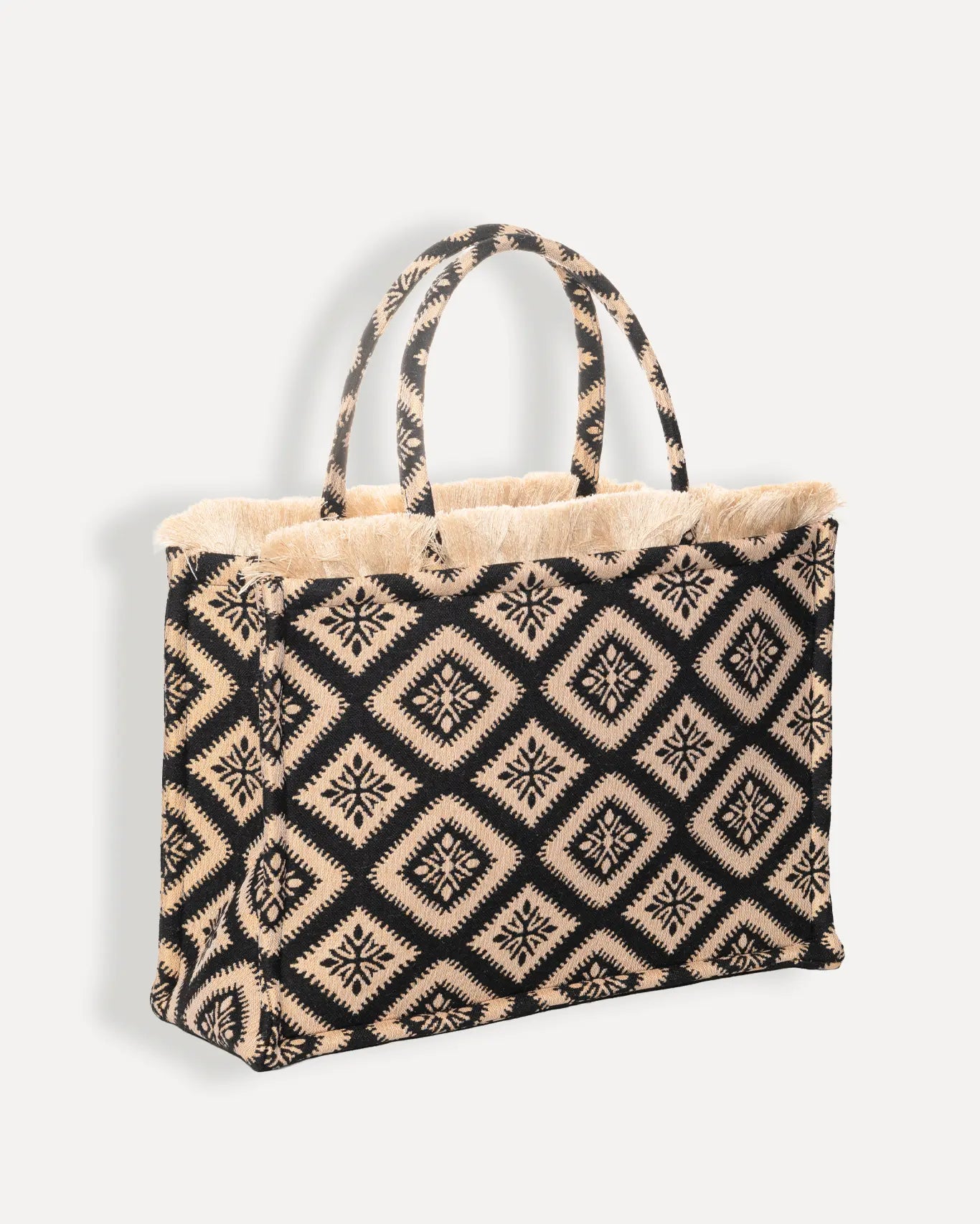 Rückseite der Cycladitissa Large Tote Bag Sorena Greece, Jacquard Canvas in Schwarz Beige, saubere Verarbeitung handgefertigte Nahtdetails griechisches Handwerk.