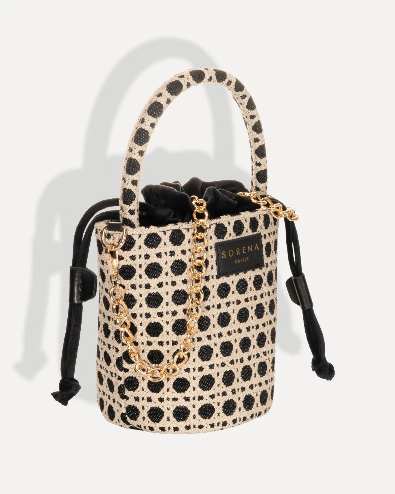 Rechte Seite Positano Kalathaki Bag Sorena Greece, mini Kalathaki Korbform goldfarbene Kettendetail handgefertigt Griechenland