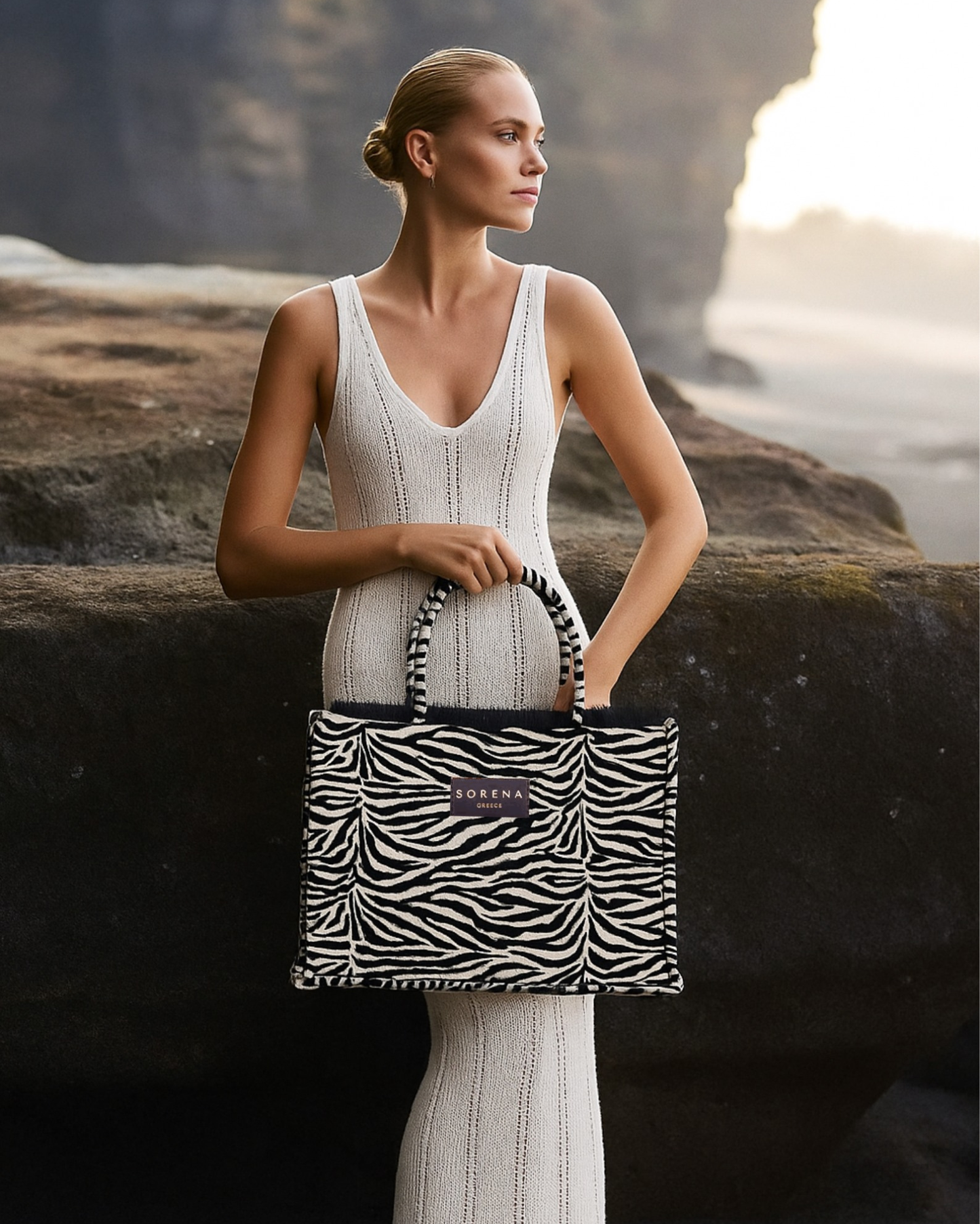 ZEGINA MEDIUM TOTE BAG